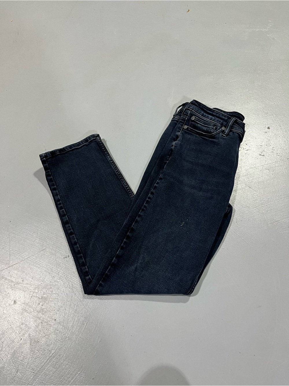 Men’s Slim Straight Jeans in Dark Indigo